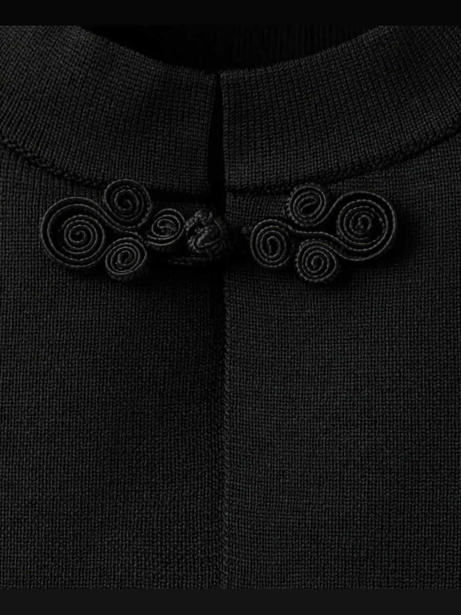 Женский жилет без рукавов с застежкой на пуговицы, модель Toggles Knit Vest MANGO — изображение 6 из 7, черный