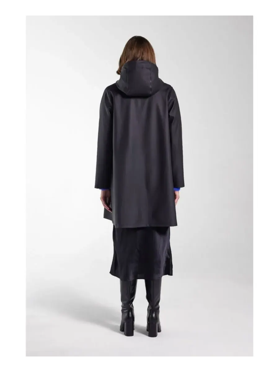 Плащ Mosebacke с капюшоном и длинными рукавами Stutterheim — изображение 7 из 8, черный