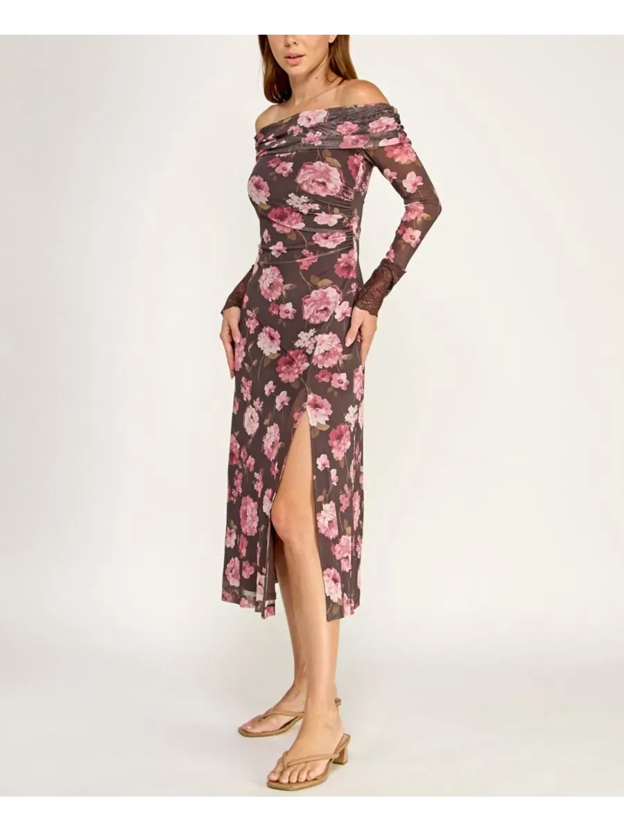 Платье-миди с цветочным принтом, модель Off-The-Shoulder Long-Sleeve Floral Printed Mesh Midi Dress — изображение 7 из 12