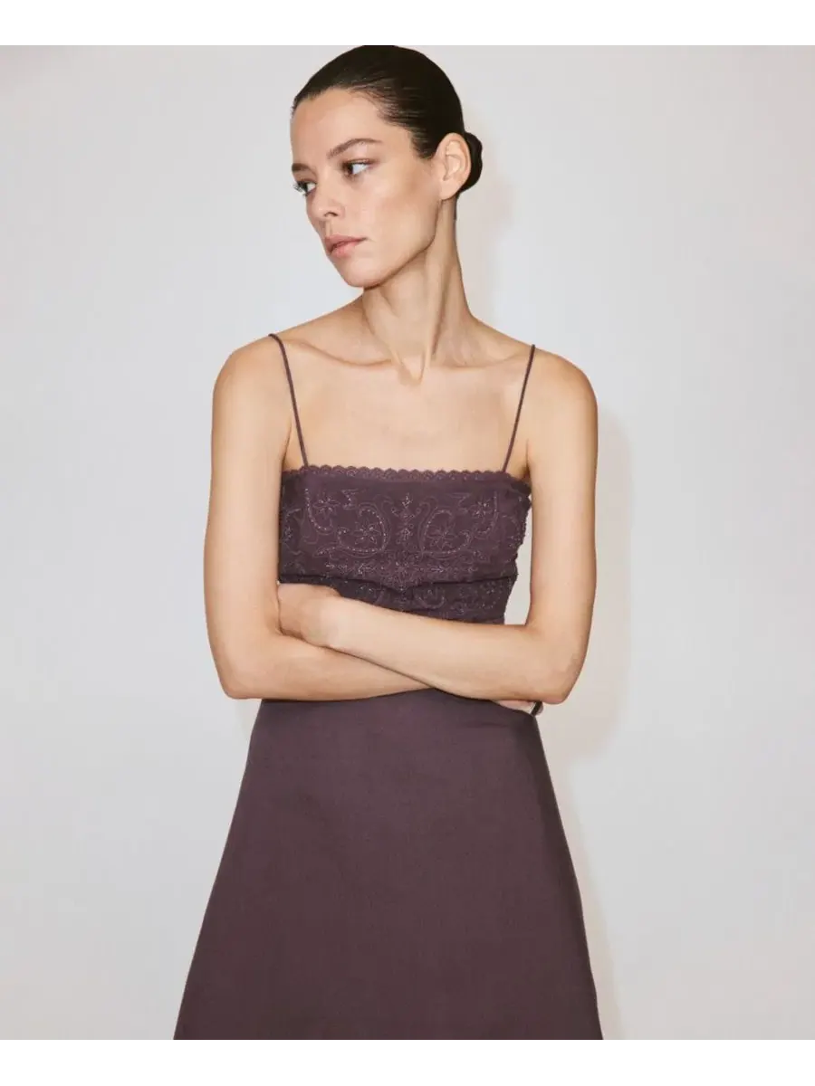 Платье с вышивкой и бисером, с боковыми вырезами, длинное, модель Cutout Embroidered Beaded MANGO — изображение 6 из 6