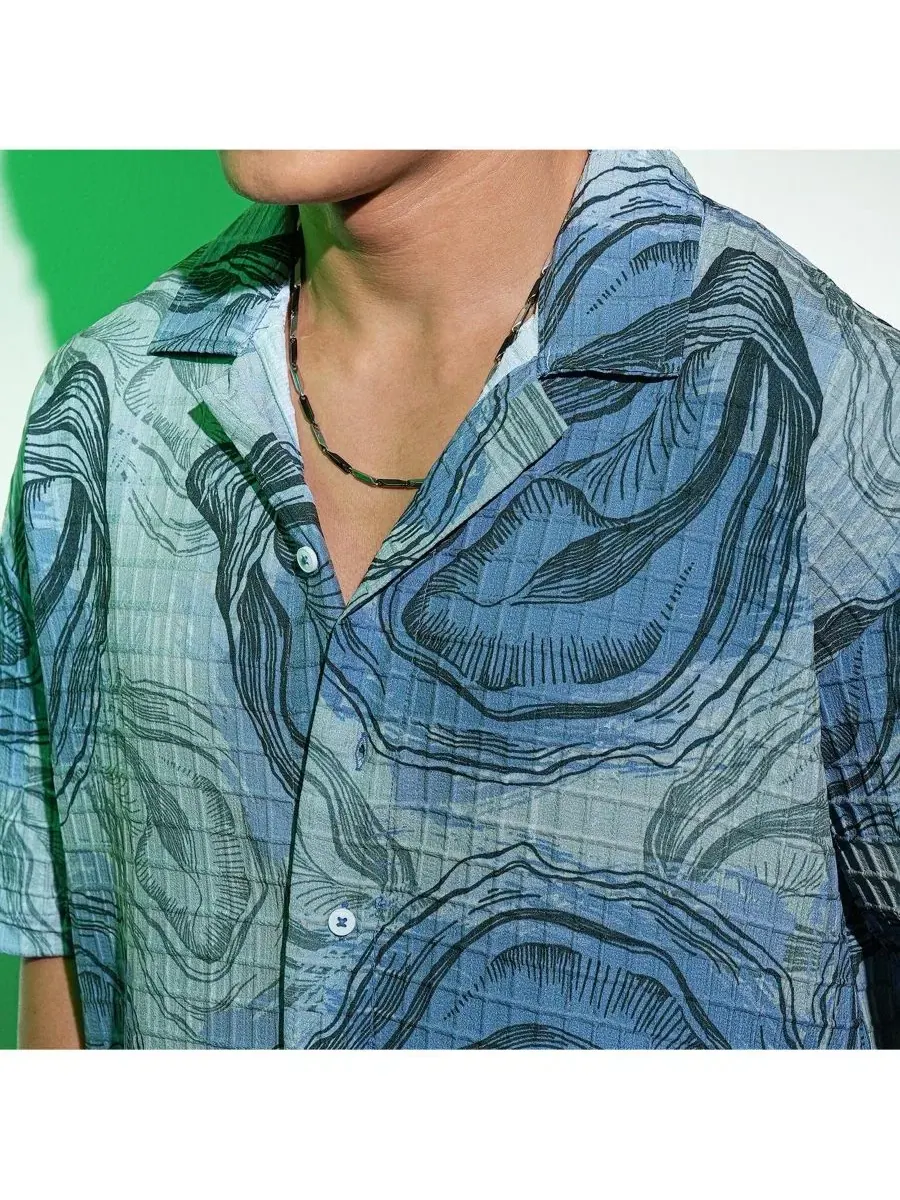 Мужская рубашка оверсайз с коротким рукавом и принтом Oceanic Oversized Shirt Campus Sutra — изображение 7 из 7, синий
