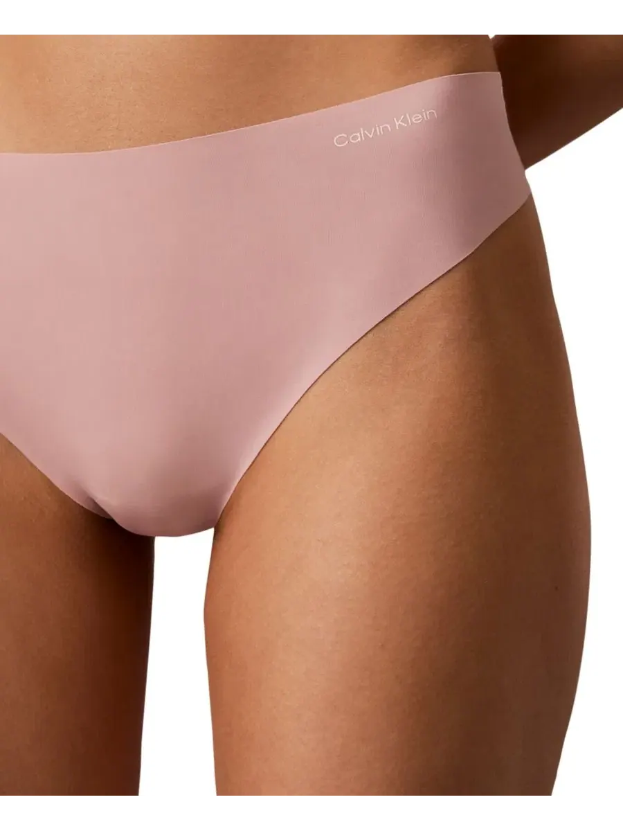 Трусы-слипы бесшовные Invisibles Seamless Microfiber Stretch Thong Calvin Klein, Subdued — изображение 6 из 6