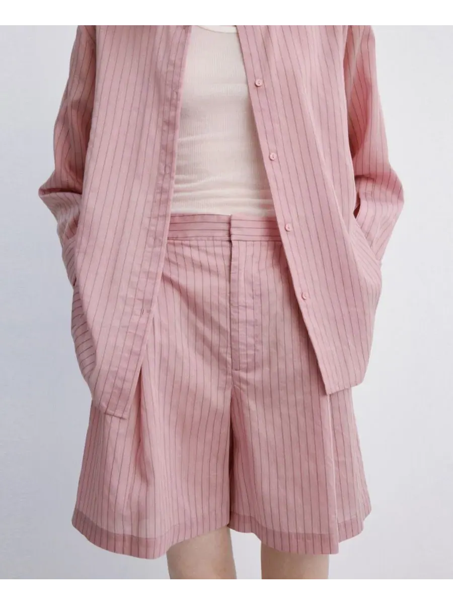 Шорты-бермуды с прямым силуэтом, в полоску, Pinstripe Straight Bermudas MANGO — изображение 2 из 6, розовый