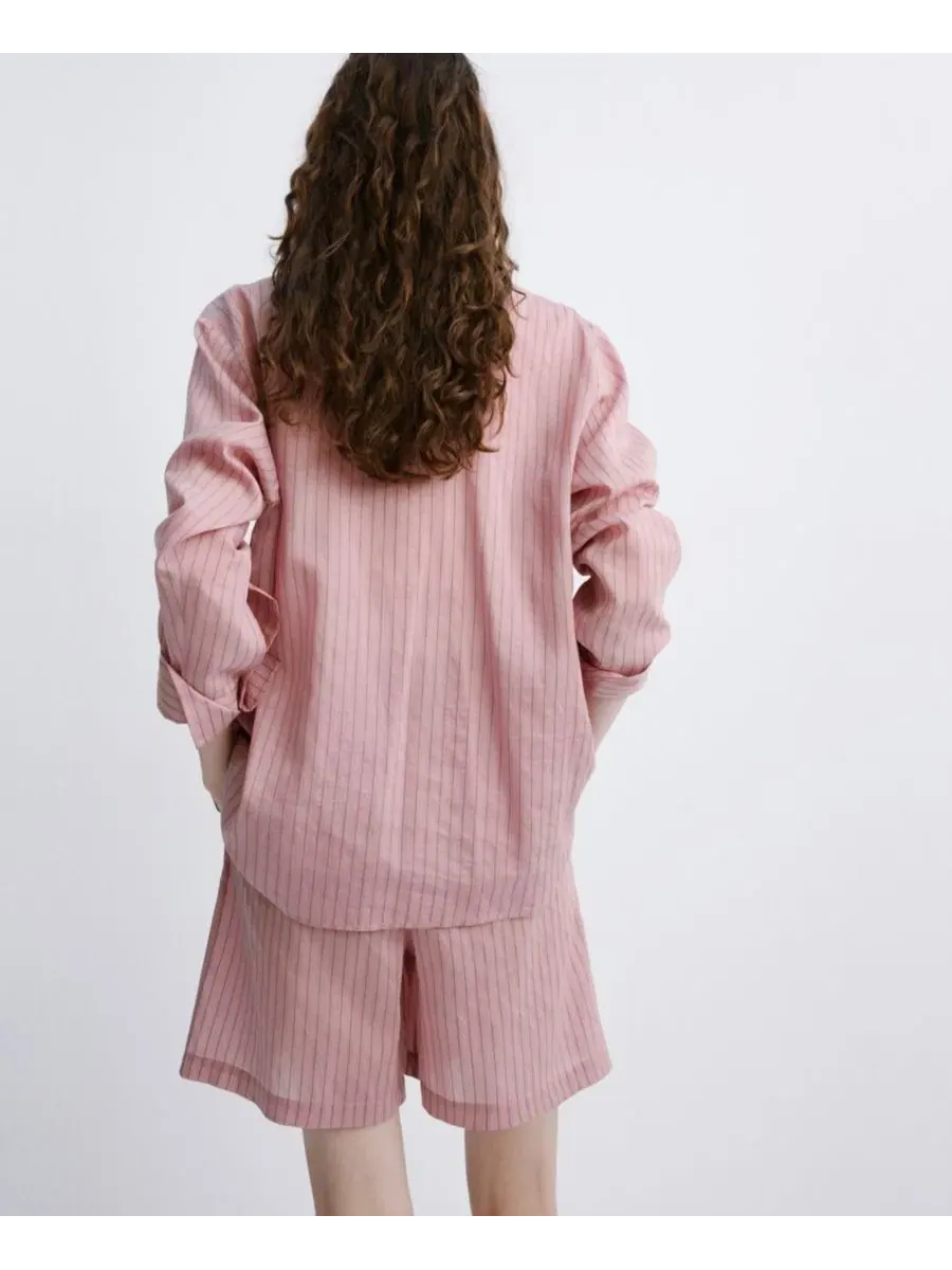 Шорты-бермуды с прямым силуэтом, в полоску, Pinstripe Straight Bermudas MANGO — изображение 3 из 6, розовый
