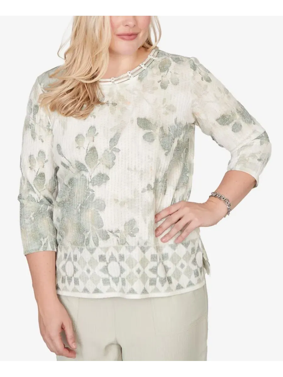 Блуза с цветочным бордюром и отделкой горловины, модель Petite Charm Floral Tonal Border — изображение 3 из 6, селадон
