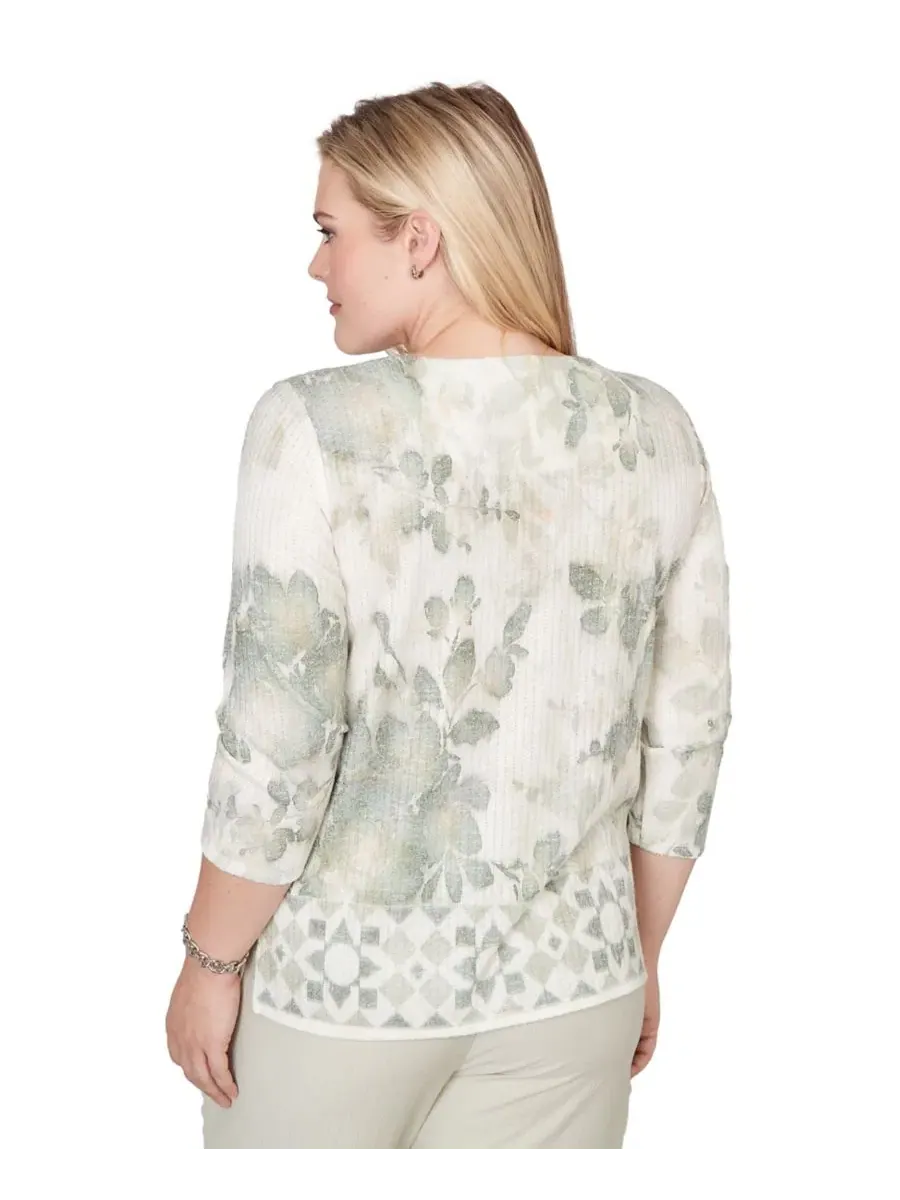 Блуза с цветочным бордюром и отделкой горловины, модель Petite Charm Floral Tonal Border — изображение 6 из 6, селадон