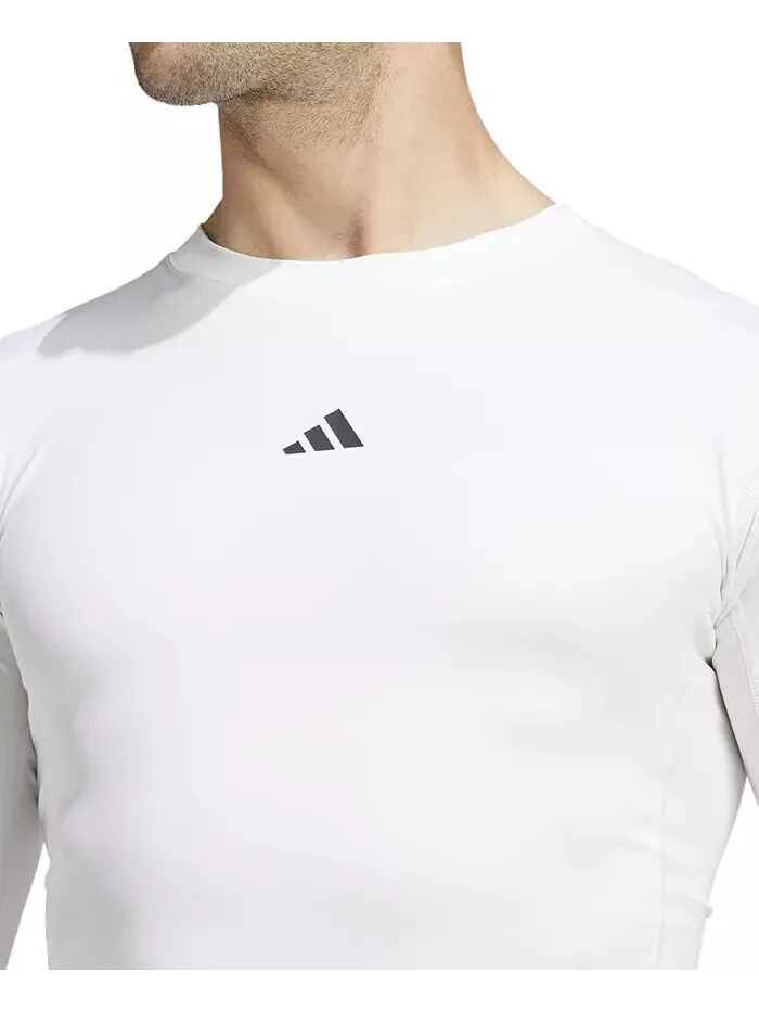 Мужская приталенная компрессионная рубашка с круглым вырезом Tech-Fit adidas — изображение 3 из 4, белый
