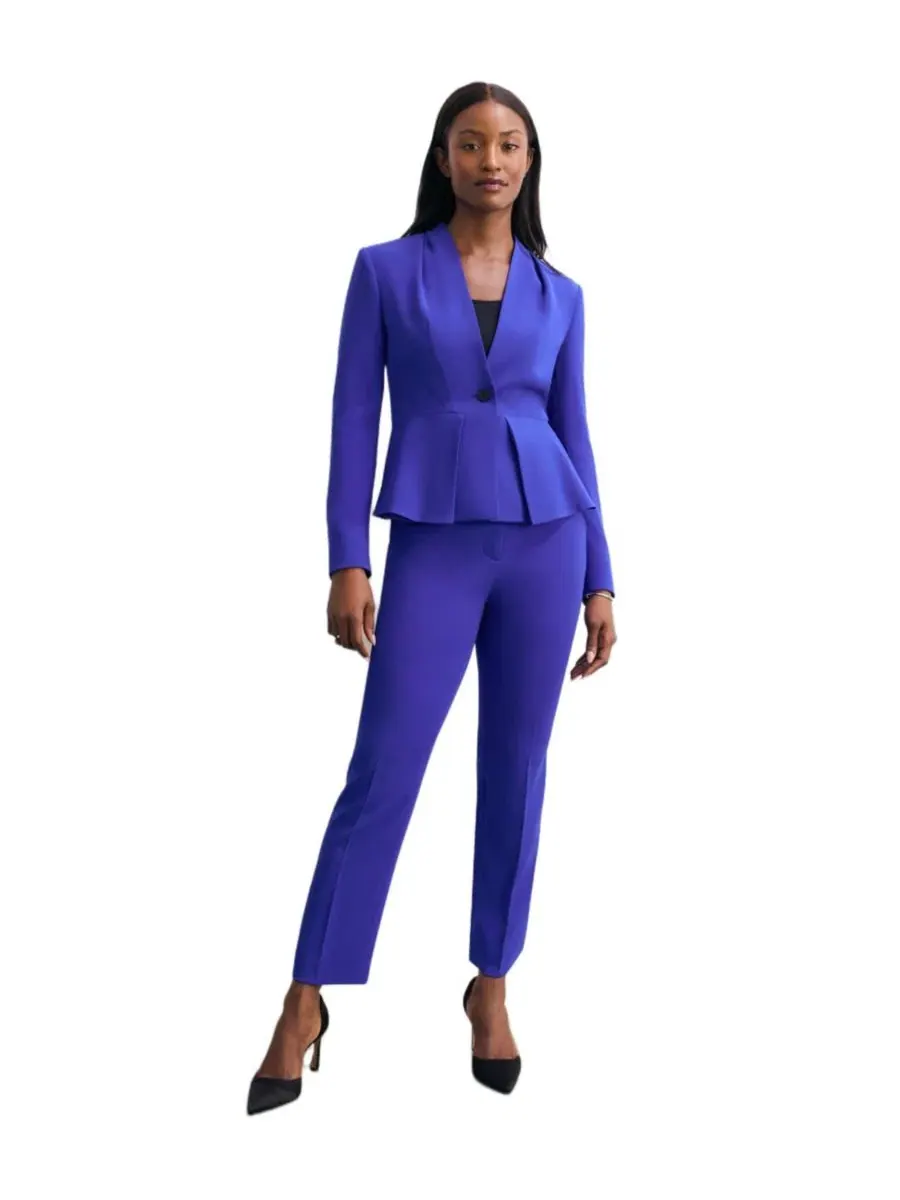 Приталенный жакет-пеплум с воротником без отворота Clifton Fitted Peplum Crepe Blazer The Fold