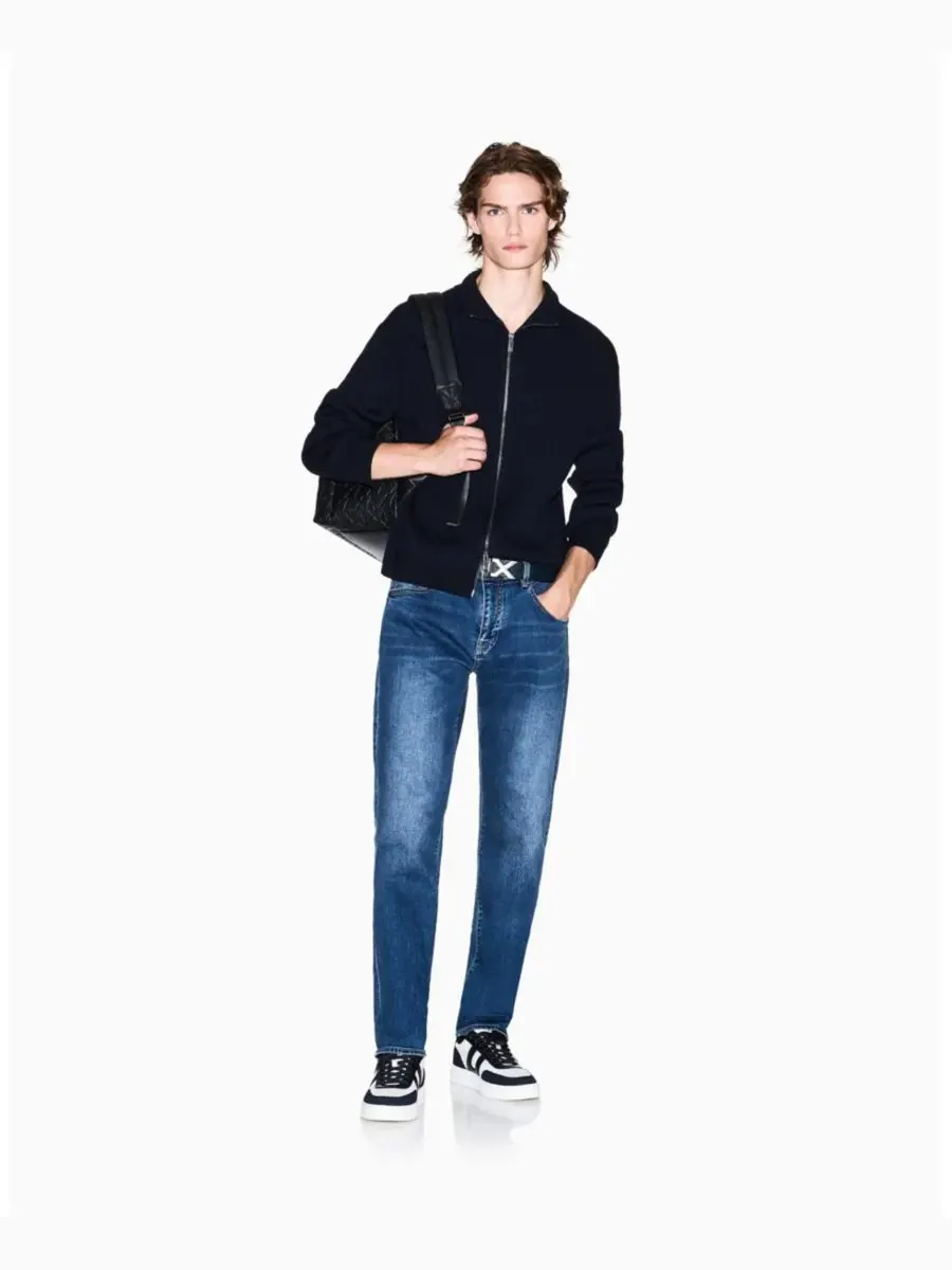 Мужские джинсы J13 Comfort Slim из хлопка A|X Armani Exchange — изображение 2 из 6, синий джинсовый синий