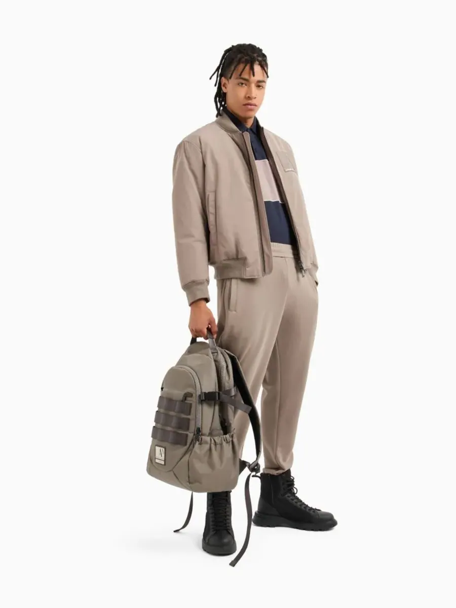 Мужская куртка-бомбер А-силуэта из лимитированной коллекции A|X Armani Exchange — изображение 2 из 5, бежевый