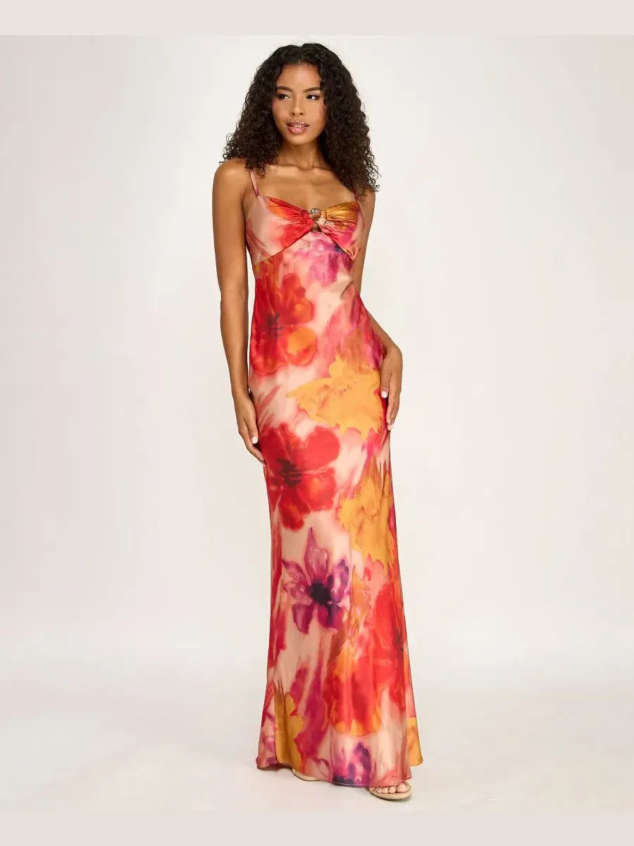 Платье-комбинация с принтом, модель Hardware-Trim Satin Slip Dress SENI & CADE — изображение 2 из 10, красный/желтый