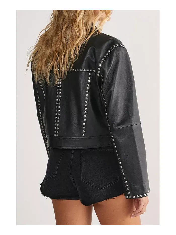 Женская кожаная укороченная куртка с заклепками Nasty Gal — изображение 8 из 8, черный