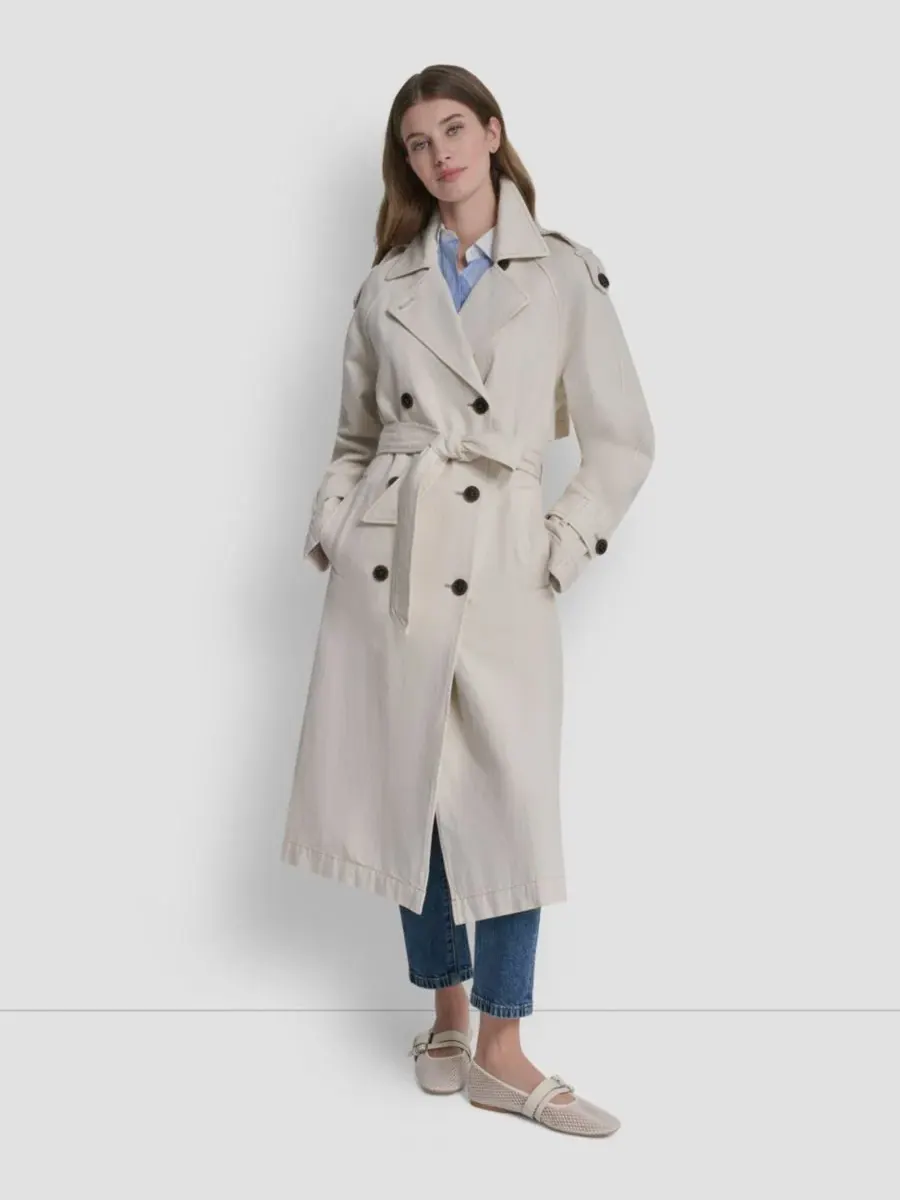 Женский двубортный джинсовый тренч с поясом DKNY — изображение 2 из 8, пергаментный