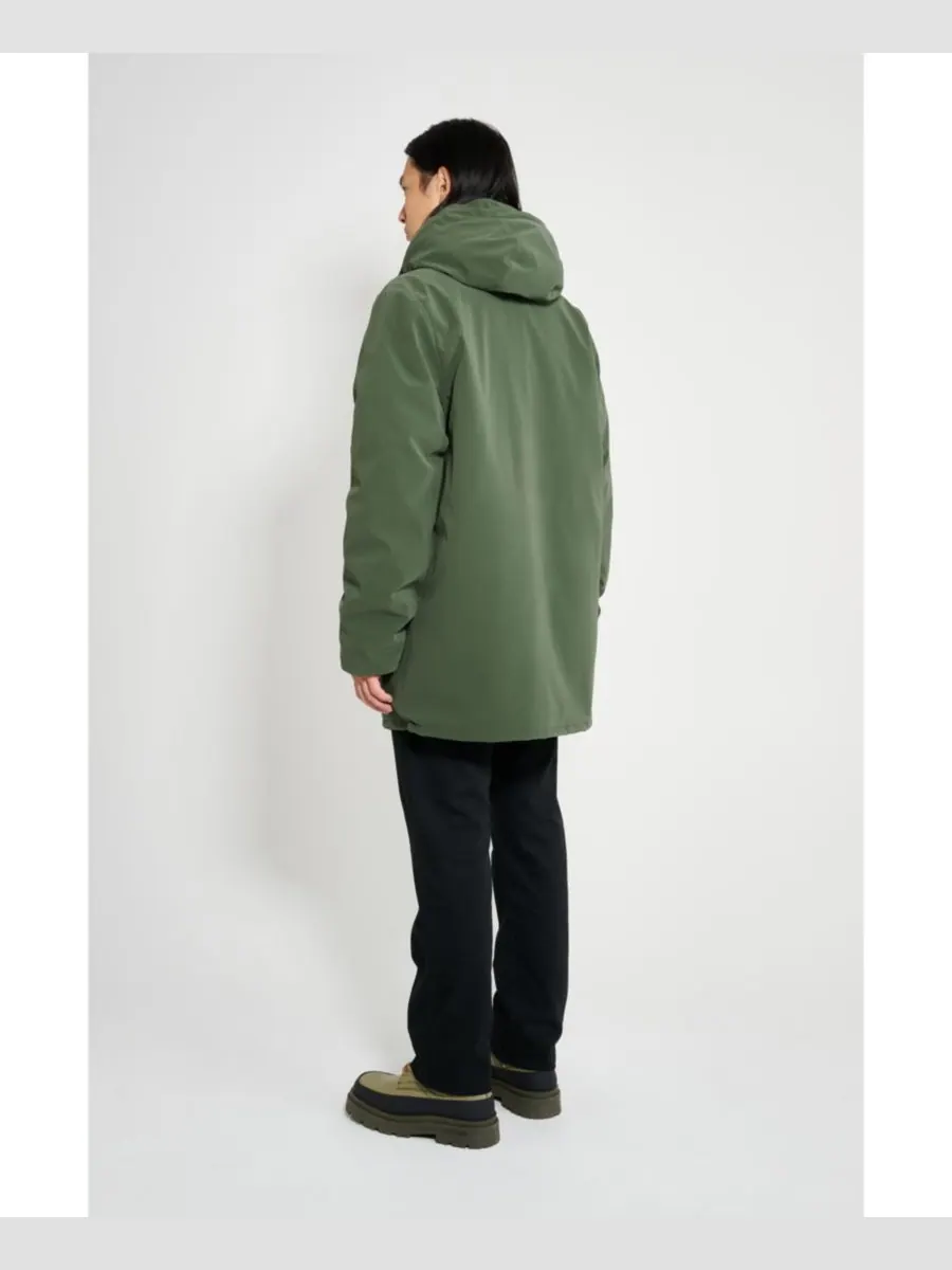 Мужское матовое зимнее пальто Stockholm Stutterheim — изображение 4 из 8, зеленый