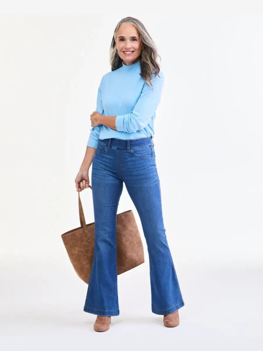 Джинсы-клеш с завышенной талией, без застежки, модель Petite Style & Co, Summit Wash — изображение 2 из 4
