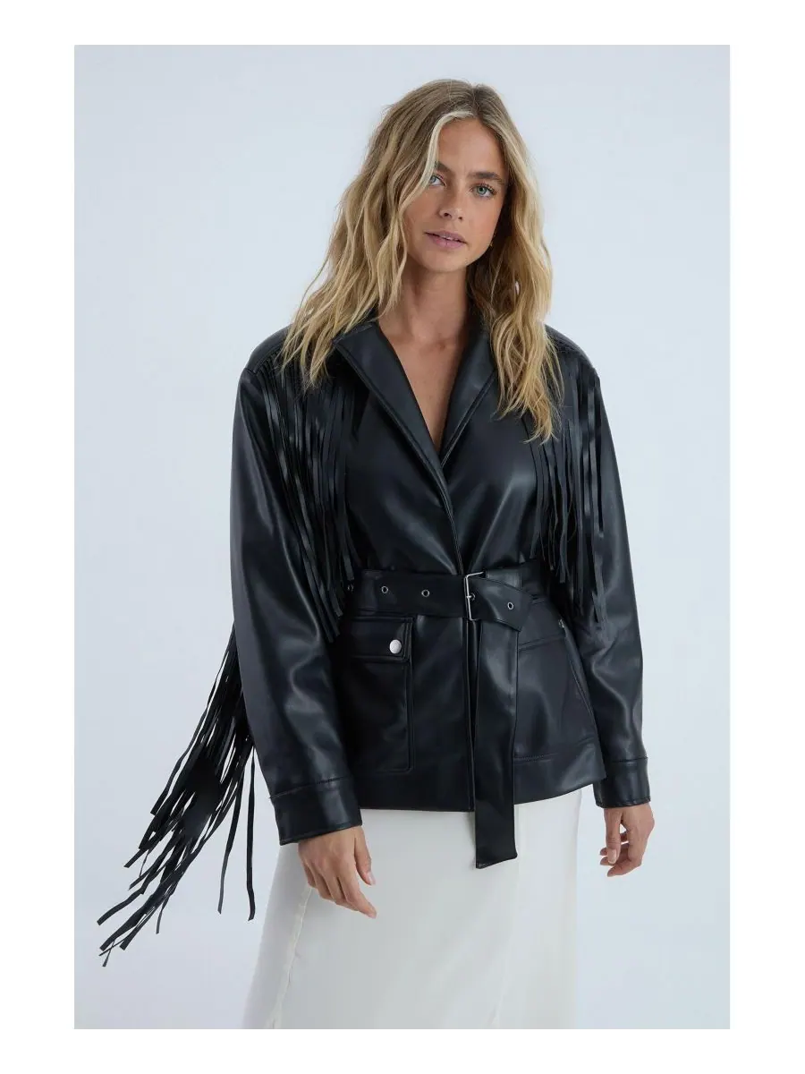 Женская куртка из искусственной кожи с бахромой и поясом Nasty Gal