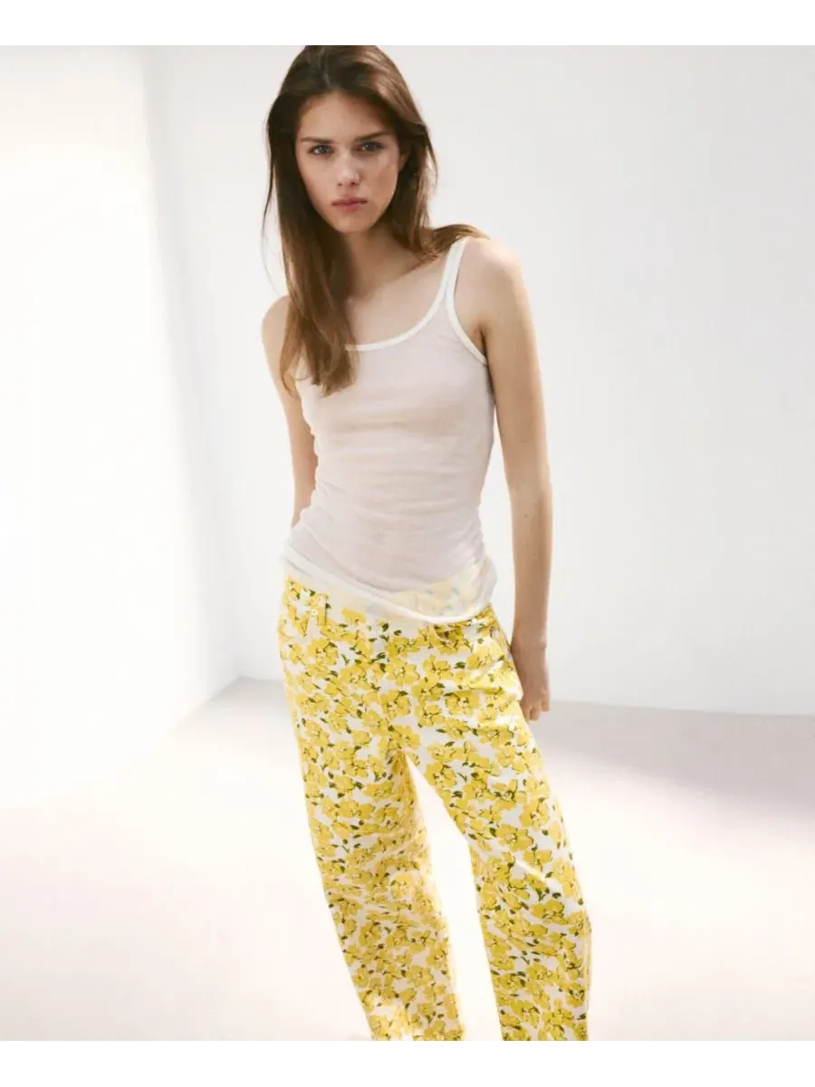 Джинсы прямого кроя с цветочным принтом, модель Floral Pattern Straight-Leg MANGO — изображение 4 из 6, желтый