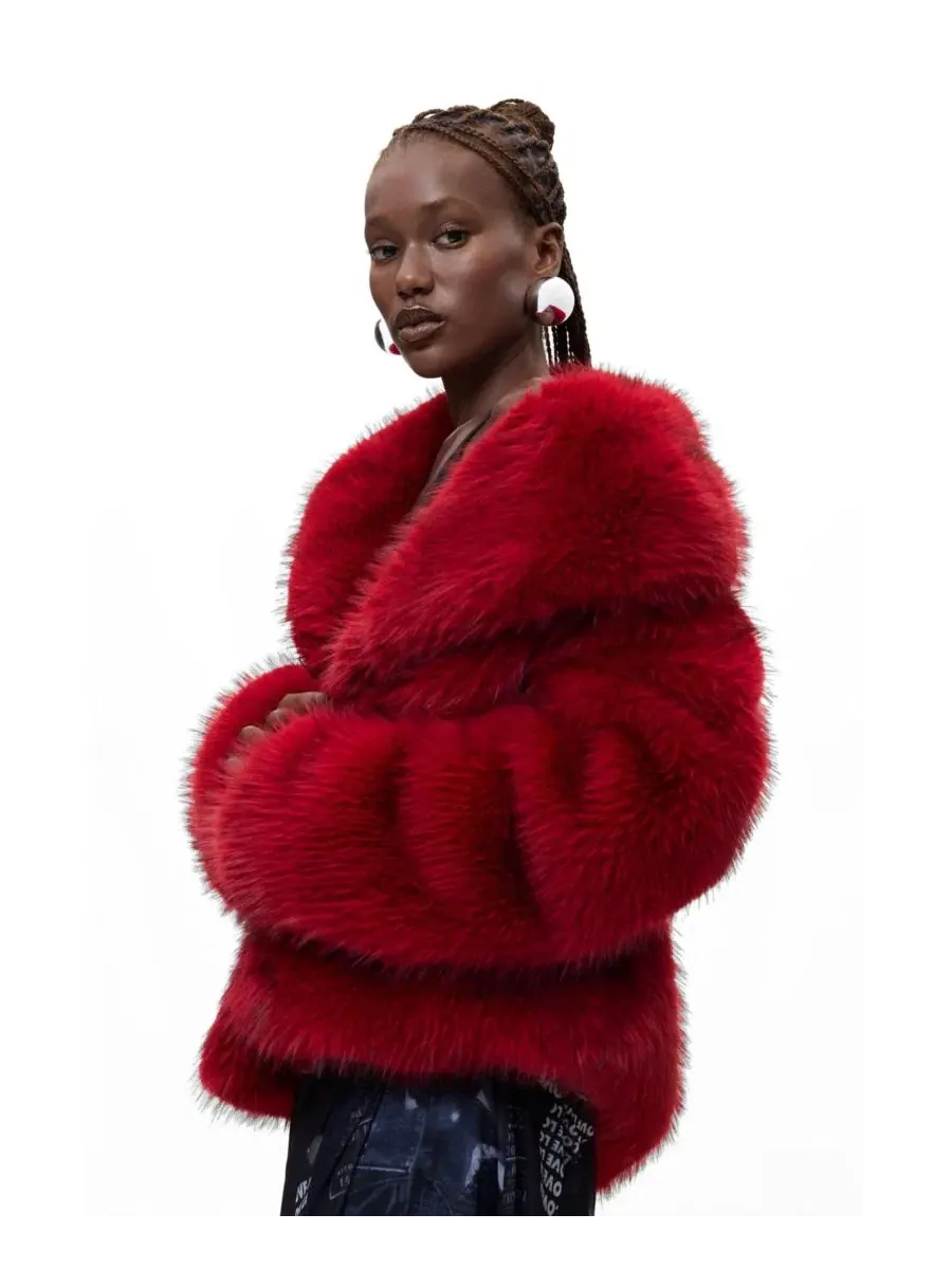 Короткое пальто из искусственного меха Desigual — изображение 2 из 4, светлый/красный