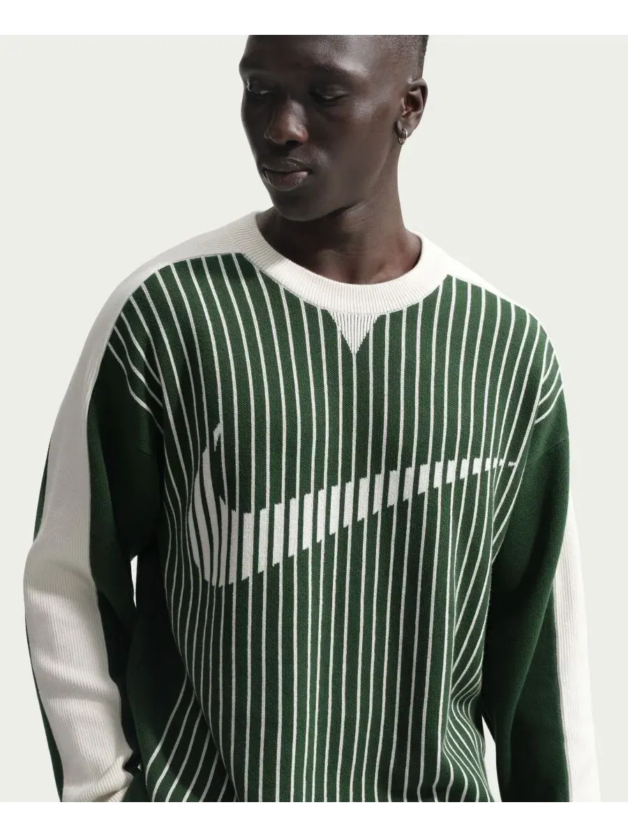 Свитер спортивный Nike Sportswear Club с джаккардовым логотипом Swoosh, Fir/Sail — изображение 2 из 5