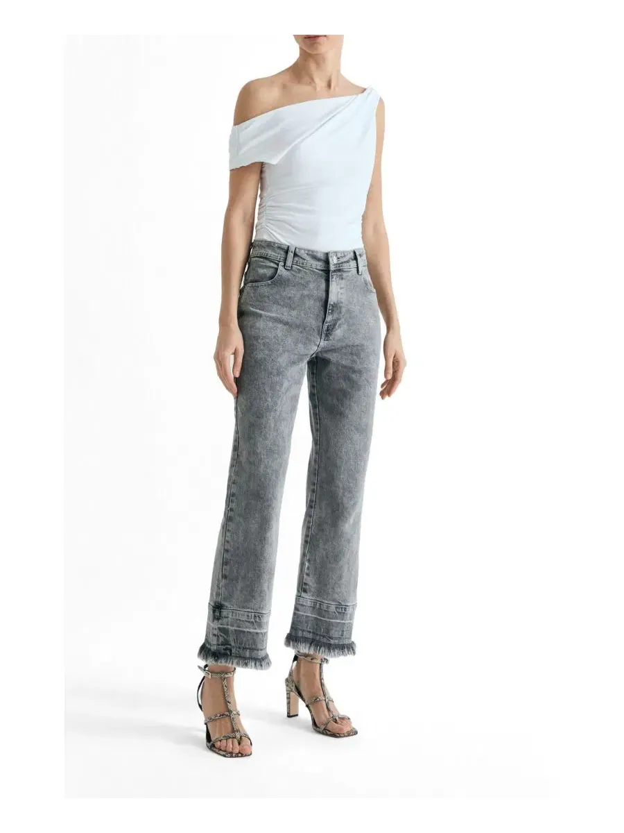 Джинсы прямого кроя с контрастной отделкой Rivetwash Denim Scalpers — изображение 2 из 3, серый