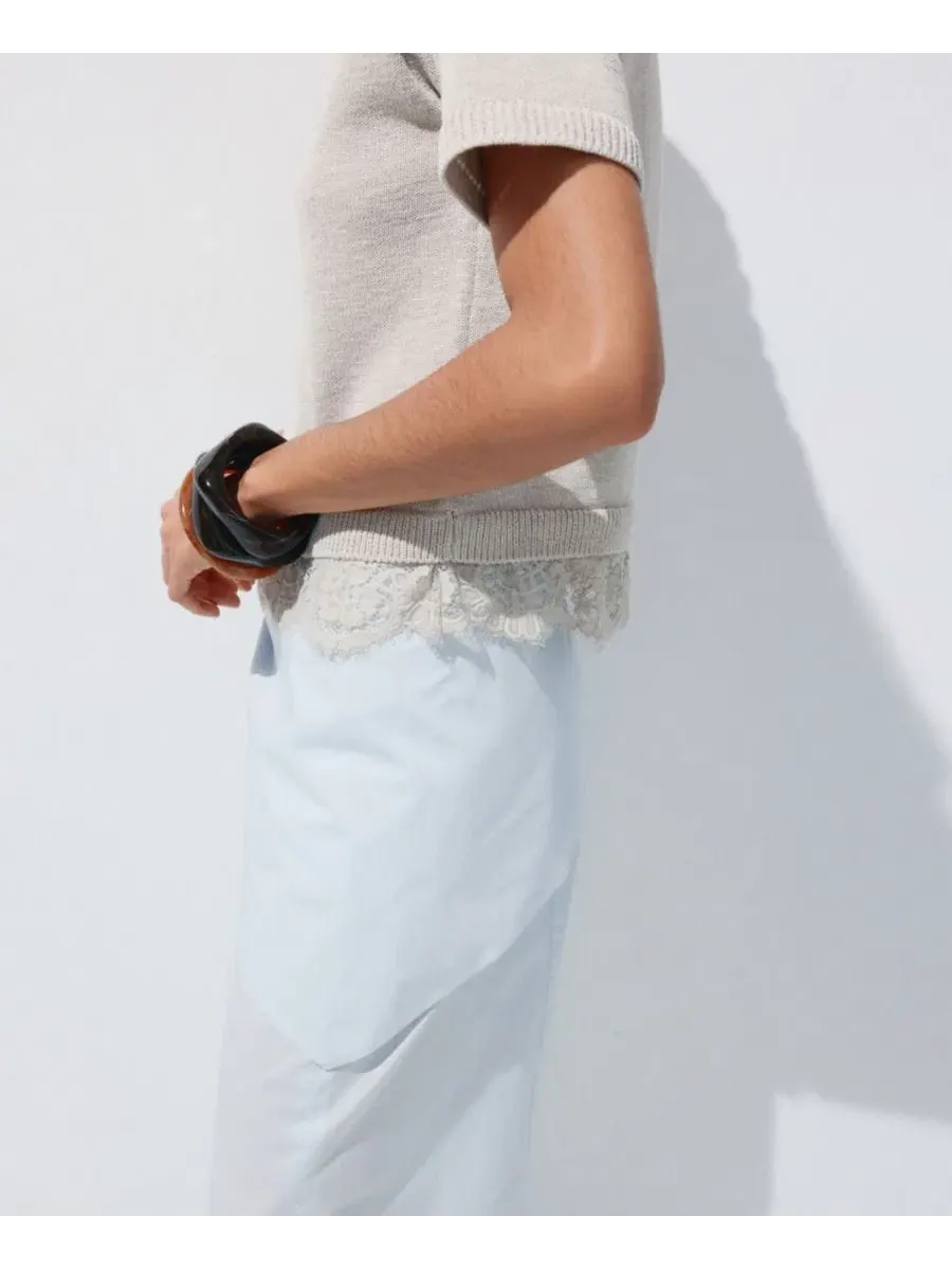 Женский джемпер с кружевной отделкой, короткий рукав, прямой крой, Ribbed Lace-Trimmed Jumper MANGO — изображение 3 из 4