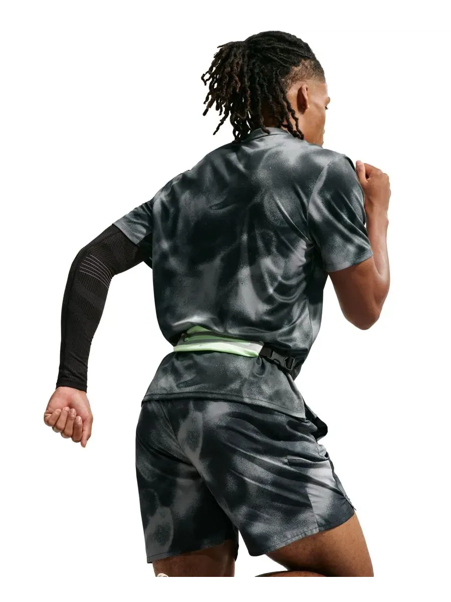 Беговые шорты с встроенными трусами Miler Nike — изображение 6 из 6, черный/серебристый
