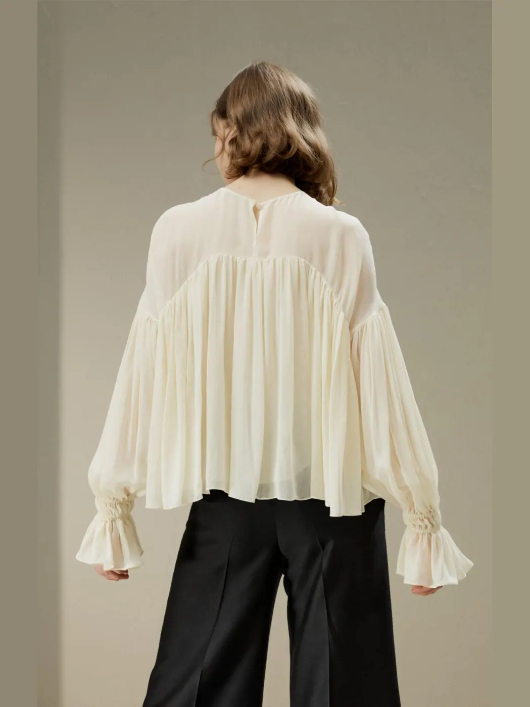 Женская блузка с прозрачными плечами и оборками LILYSILK — изображение 2 из 10, белый