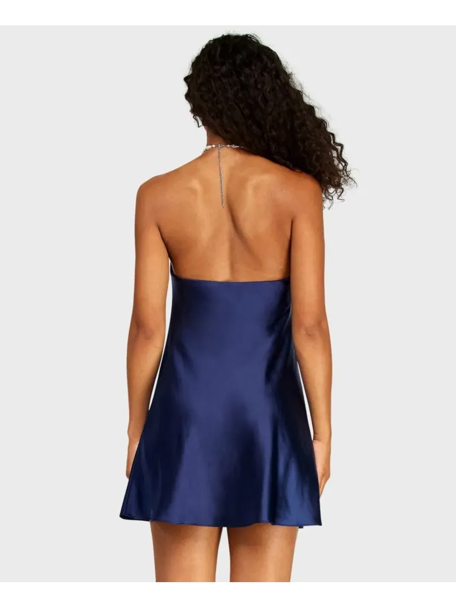 Платье-сатин с имитацией жемчуга, модель Imitation Pearl Beaded Halter Heavy Satin Dress Alex & — изображение 4 из 5