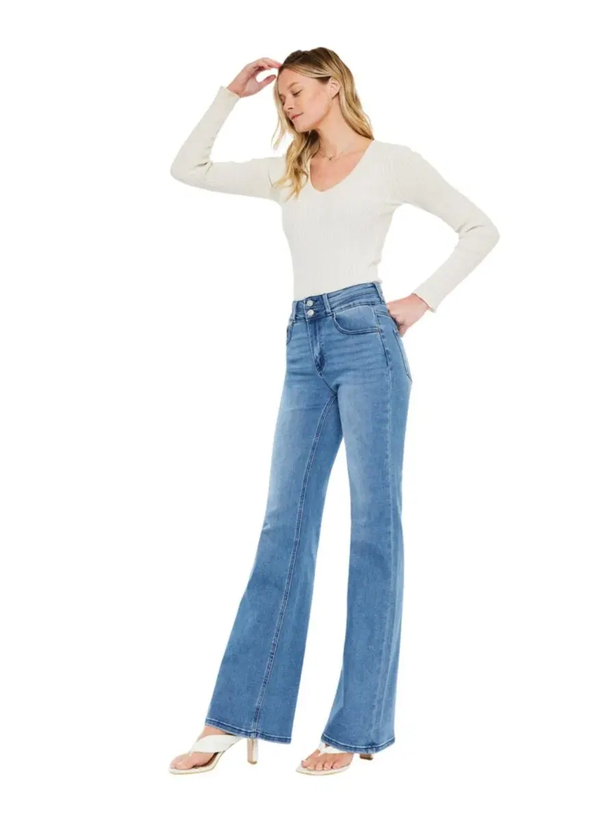 Женские джинсы Onyx Ultra High Rise Wide Flare Kancan Essential — изображение 3 из 8, средняя отмывка