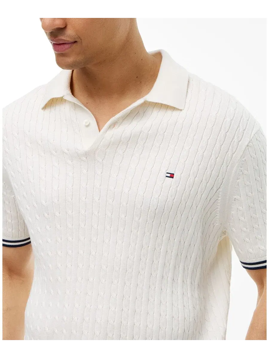 Мужская рубашка-поло с коротким рукавом и узором кабельной вязки Tommy Hilfiger — изображение 3 из 4, слоновая кость