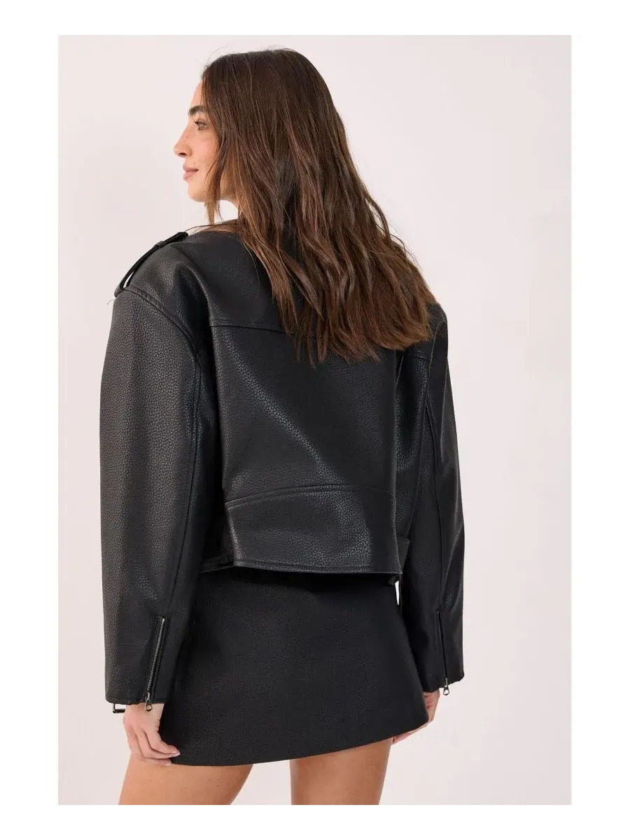 Женская байкерская куртка из искусственной кожи с поясом Nasty Gal — изображение 3 из 8, черный