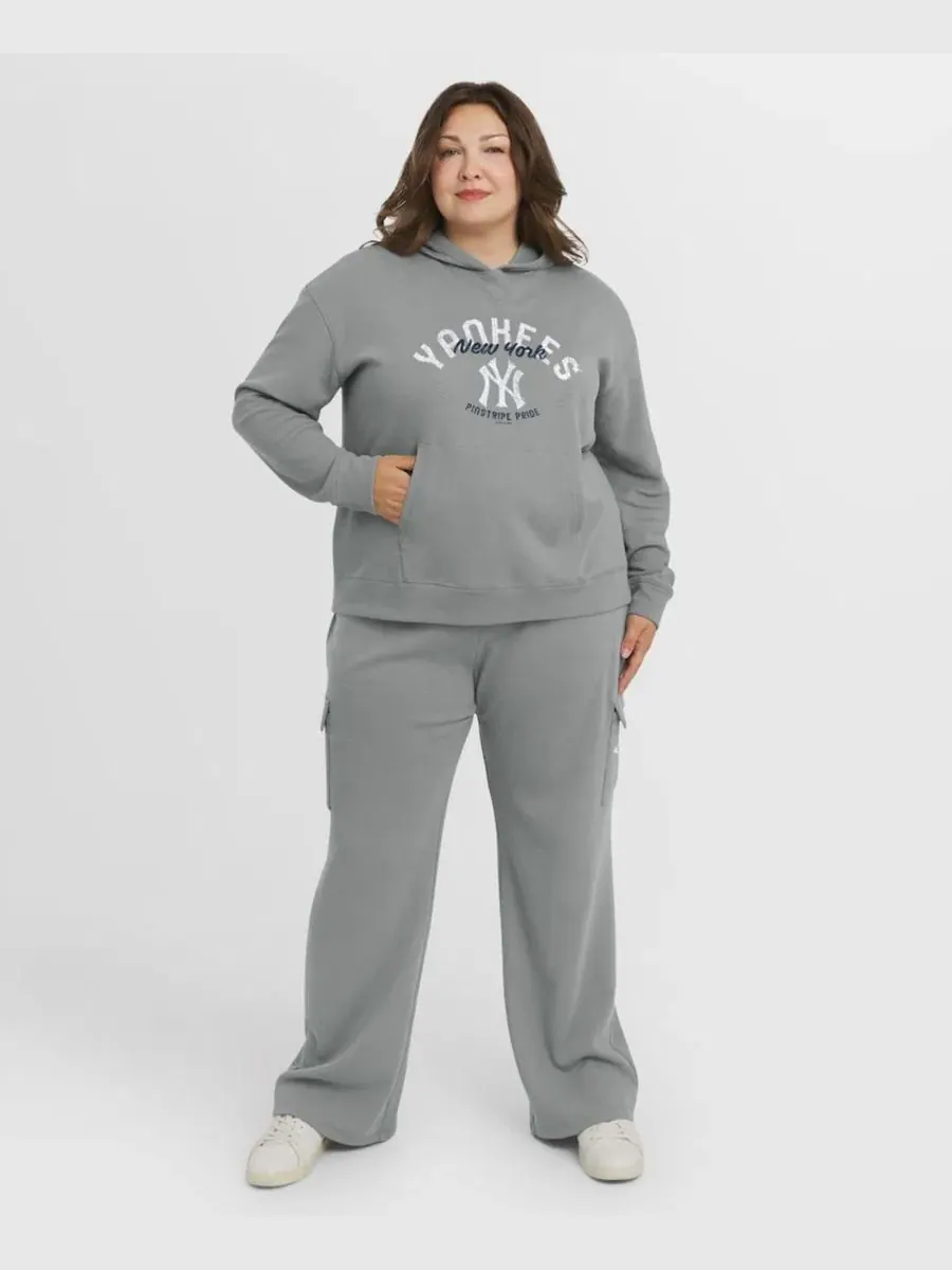 Комплект худи и брюк с принтом New York Yankees WEAR by Erin Andrews