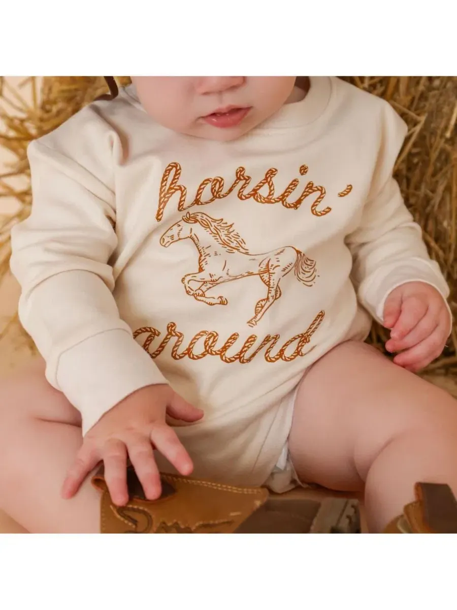 Боди-комбинезон с длинным рукавом Horsin Around Western Sweet Wink — изображение 3 из 4, прозрачный