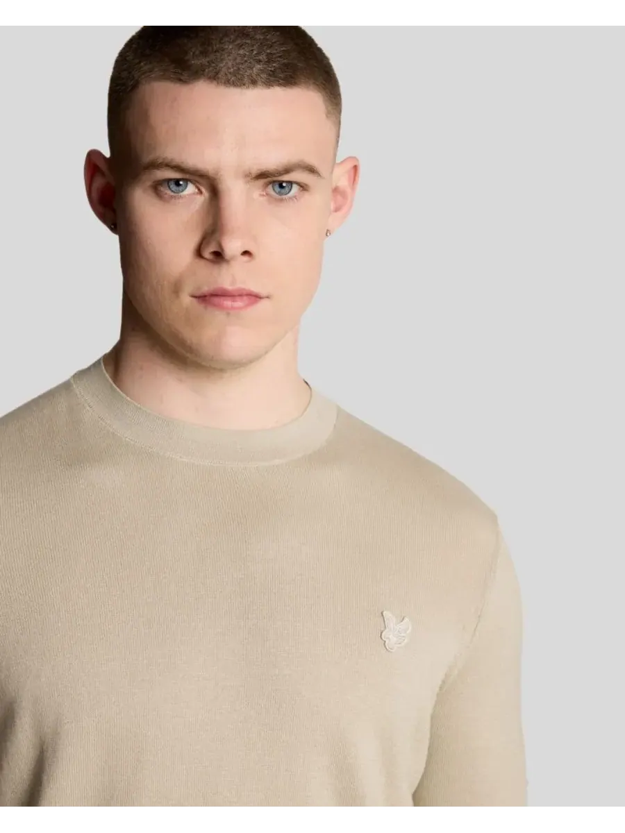 Мужской однотонный свитер с круглым вырезом из тонкой ткани Lyle & Scott — изображение 7 из 8, серый