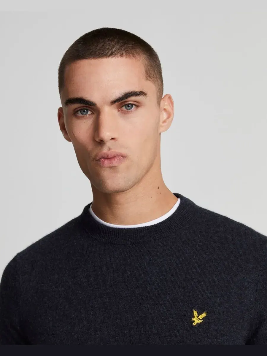 Мужской свитер с круглым вырезом из смеси овечьей шерсти Lyle & Scott — изображение 4 из 8, темный темно-синий