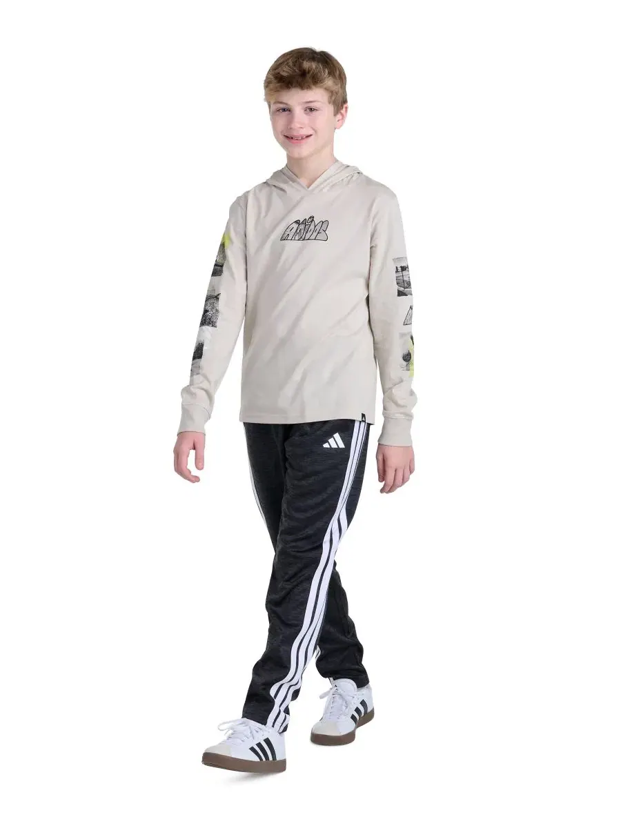 Футболка детская с капюшоном и длинным рукавом, с принтом adidas — изображение 2 из 5, глинозем