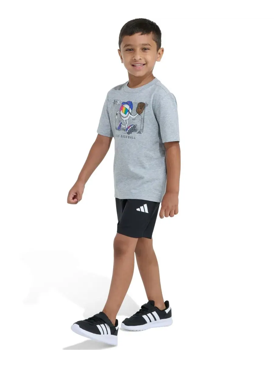 Детский комплект из футболки и шорт с графическим принтом (2T-7), размер 2T Adidas — изображение 3 из 4, серый/черный