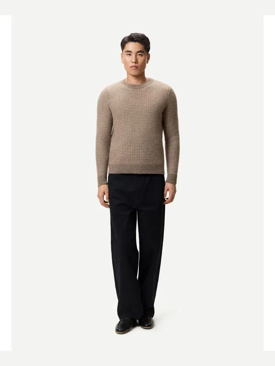 Свитер с воротником-стойкой Gobi Cashmere — изображение 2 из 6, темный бежевый