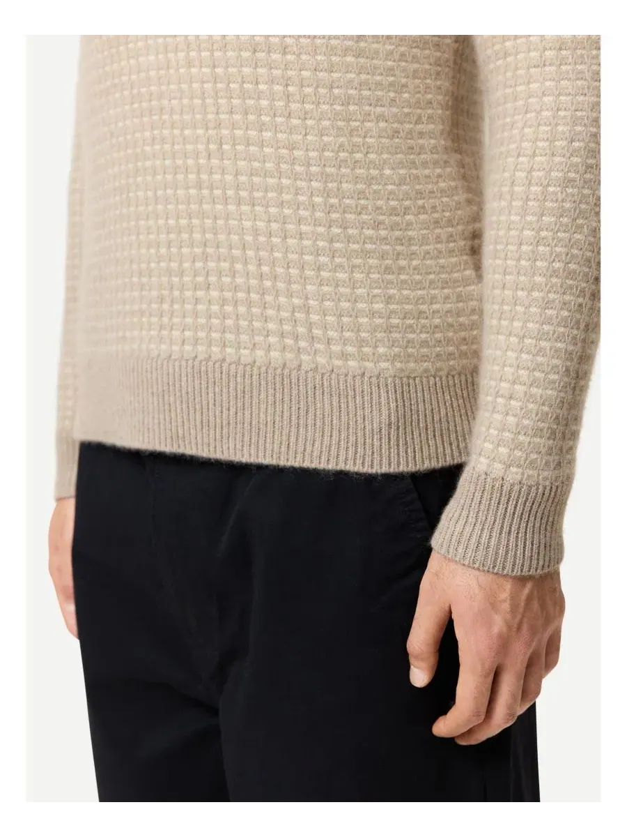Свитер с воротником-стойкой из кашемира Gobi Cashmere — изображение 6 из 7, светлый бежевый
