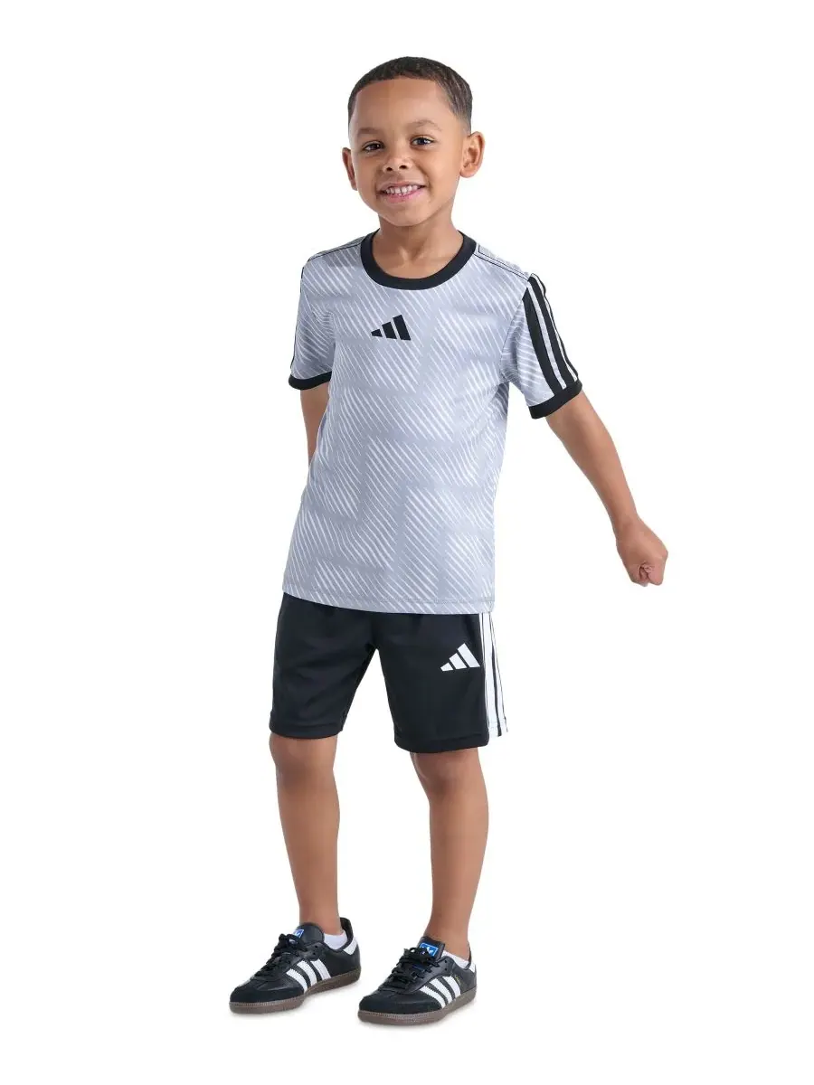 Детский комплект из футболки и шорт с принтом (2T-7), размер 2T Adidas — изображение 2 из 9, черный/синий