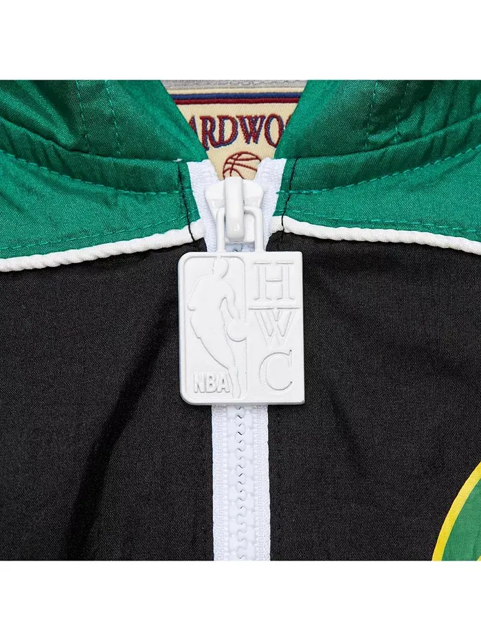 Мужская черная ветровка Boston Celtics Hardwood Classics Big Shot Premium на молнии Mitchell & Ness — изображение 2 из 5