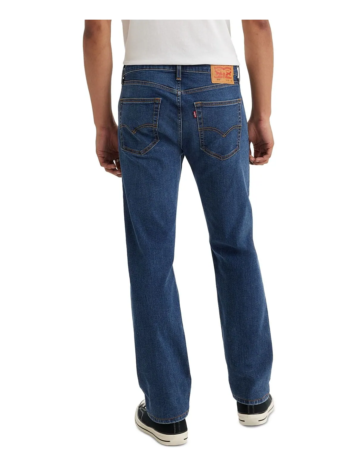 Мужские джинсы Levi's 506 Comfort Straight — изображение 2 из 4, средняя отмывка