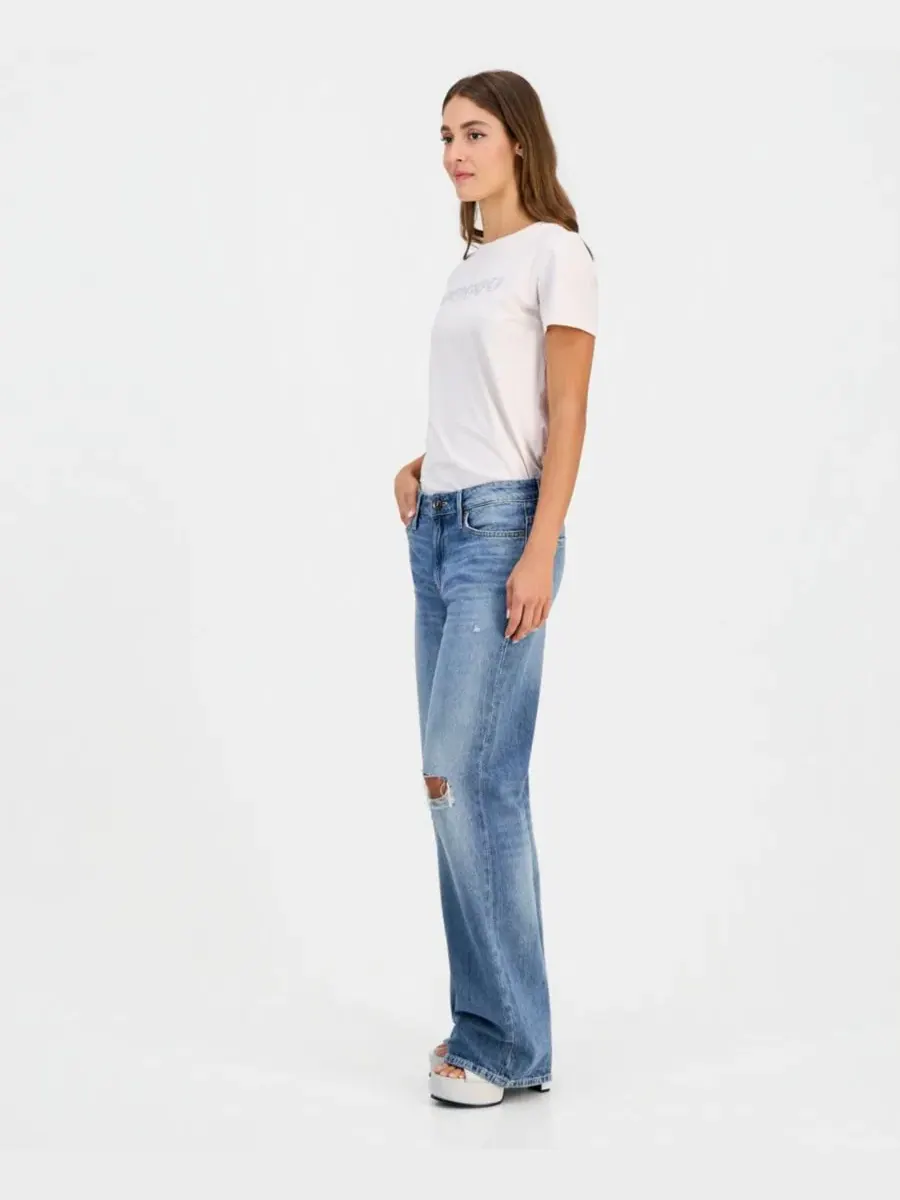 Джинсы прямого кроя с потертостями Mid Rise Slouchy-Fit Straight-Leg GUESS, WILD BREATHE — изображение 2 из 6