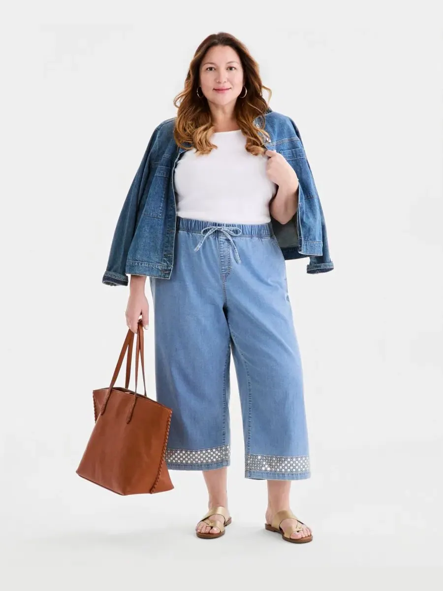 Джинсы широкие с пайетками, модель Plus Size Sequined Pull-On High-Rise Cropped Wide Leg Jeans