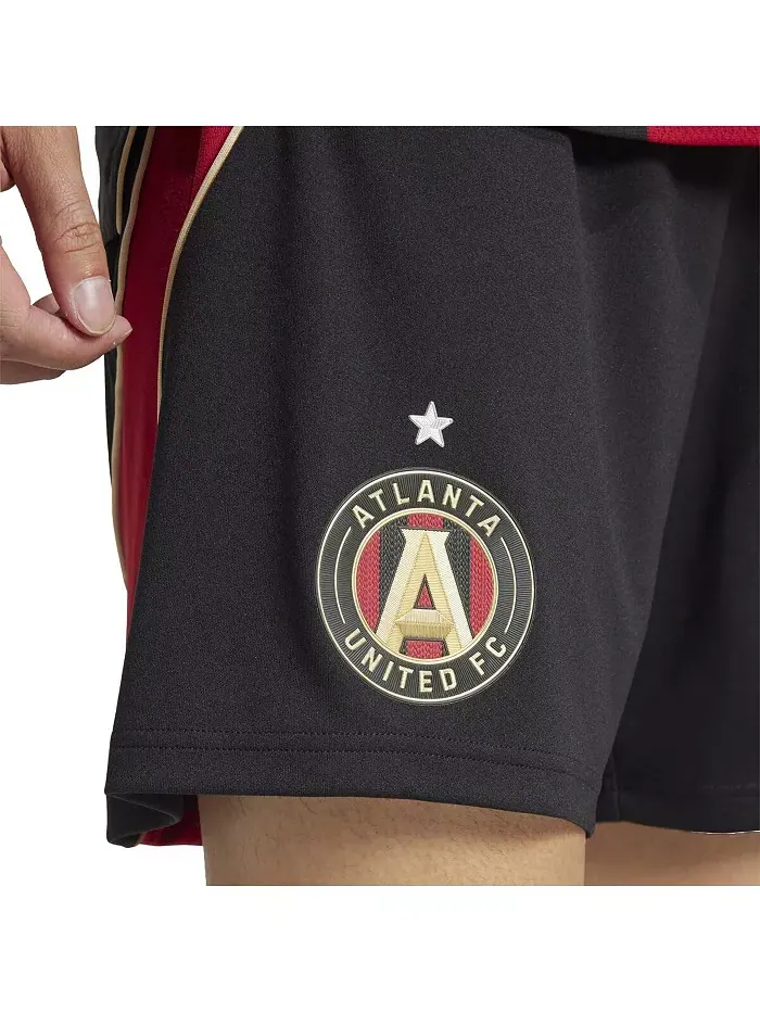 Мужские шорты Atlanta United FC Home 2025 The Connector Authentic черные adidas — изображение 2 из 5