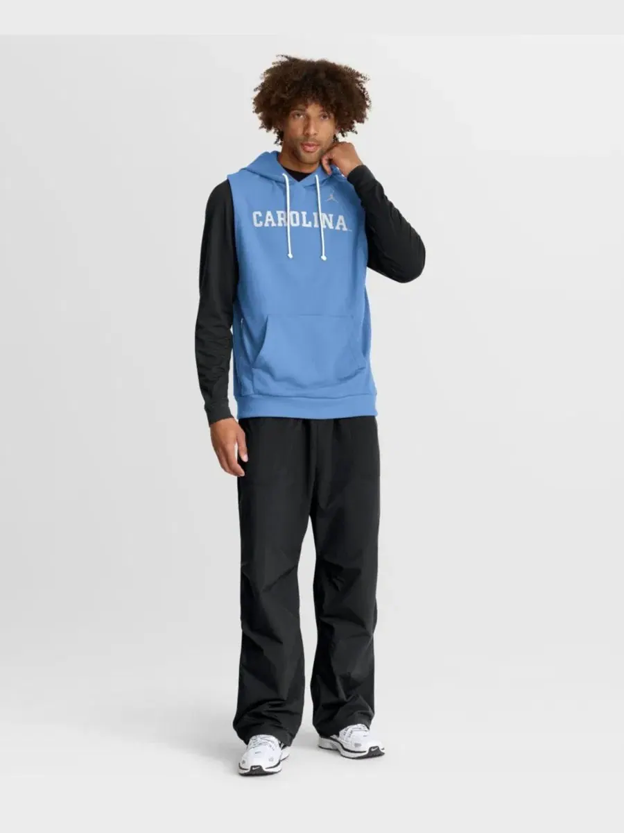 Худи без рукавов с принтом North Carolina Tar Heels 2026 Sideline Dri-FIT Jordan — изображение 5 из 5, синий
