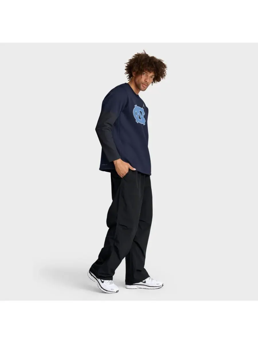 Jordan Мужская темно-синяя футболка с длинным рукавом North Carolina Tar Heels 2025 Sideline Coach — изображение 4 из 5