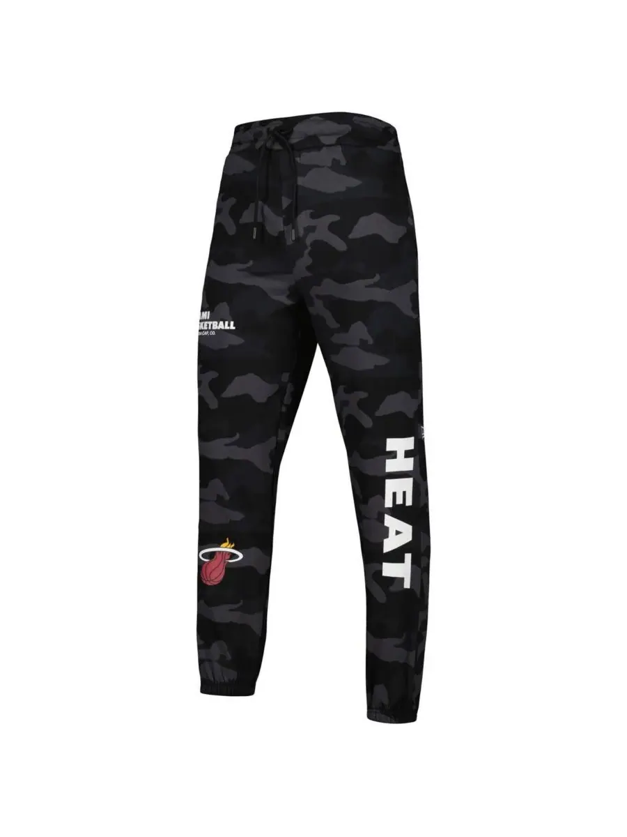 New Era Мужские черные камуфляжные спортивные брюки Miami Heat в тон — изображение 2 из 3, черный