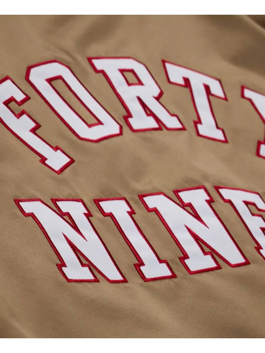 Женская куртка-бомбер из атласа с принтом San Francisco 49ers 80th Anniversary Mitchell & Ness — изображение 5 из 7, золото