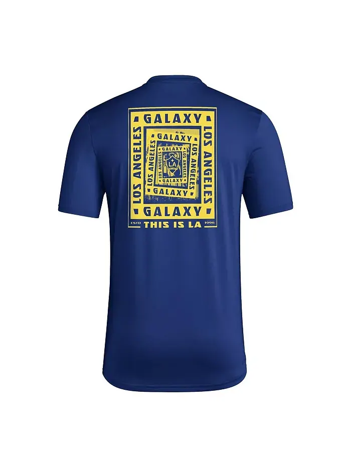 Мужская синяя футболка LA Galaxy Local Wrap adidas — изображение 2 из 3